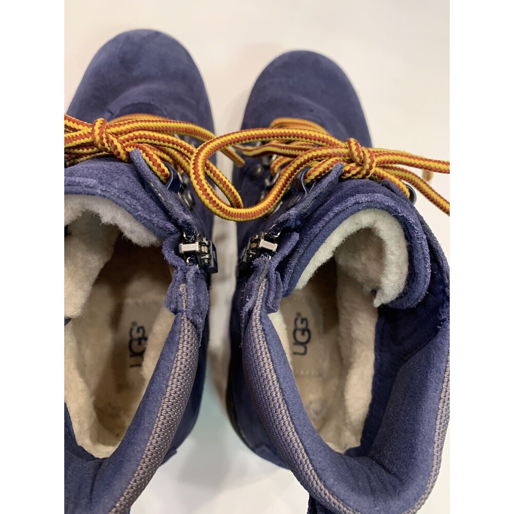 UGG $90 Kids Hiking Boots US Size 4 Sherpa Lining Water Proof  Navy Hilmar EUC - Picture 7 of 9